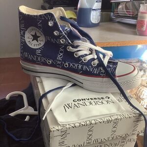 Chuck 70 hi mood mood indigo/ garnet size 6.5 The Chuck 70 High Top, featuring a